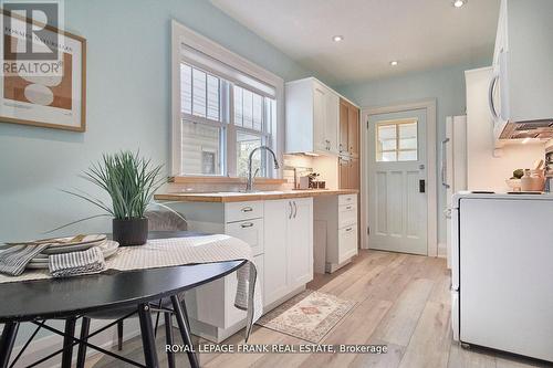 95 Agnes Street, Oshawa (O'Neill), ON - Indoor Photo Showing Kitchen