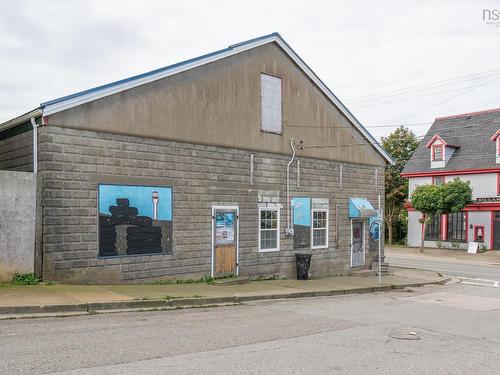 1 Central Street, Yarmouth, NS 