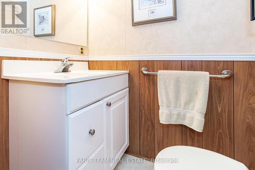 356 Grenville Avenue, Orillia, ON - Indoor Photo Showing Bathroom