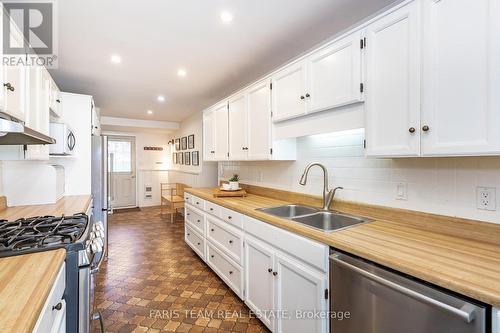 356 Grenville Avenue, Orillia, ON - Indoor Photo Showing Kitchen With Double Sink