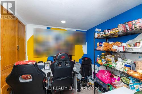 28 Gravenhurst Avenue, Toronto (Downsview-Roding-Cfb), ON - Indoor Photo Showing Other Room