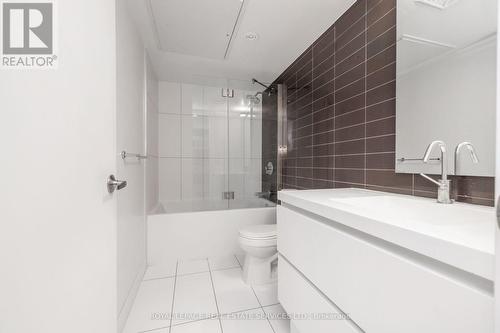 705 - 85 Queens Wharf Road, Toronto (Waterfront Communities), ON - Indoor Photo Showing Bathroom