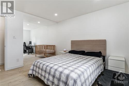 1114 Des Ormes Street, Clarence-Rockland, ON - Indoor Photo Showing Bedroom