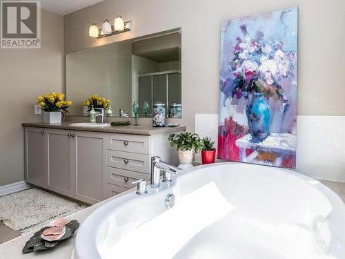 800 Fletcher Circle, Ottawa, ON - Indoor Photo Showing Bathroom