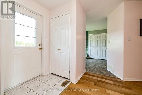 833 Heritage Drive, Montague, ON - Indoor Photo Showing Other Room