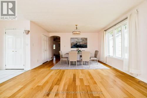 833 Heritage Drive, Montague, ON - Indoor Photo Showing Dining Room