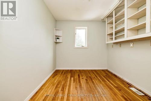 833 Heritage Drive, Montague, ON - Indoor Photo Showing Other Room