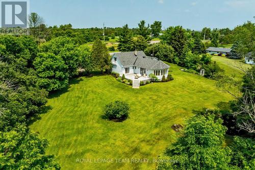 833 Heritage Drive, Montague, ON - Outdoor