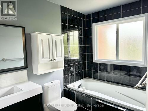 5235 Thornburn Drive, Burlington (Uptown), ON - Indoor Photo Showing Bathroom