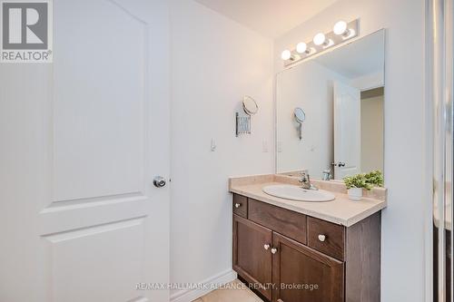 125 - 123 Myers Lane, Hamilton (Ancaster), ON - Indoor Photo Showing Bathroom