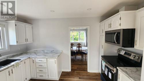 5 Steele Avenue, Appleton, NL - Indoor Photo Showing Kitchen