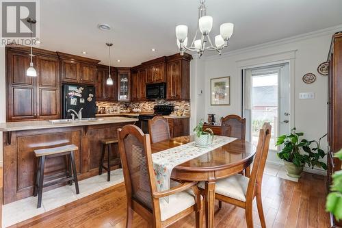 31 Hollyberry Drive, Paradise, NL - Indoor Photo Showing Dining Room