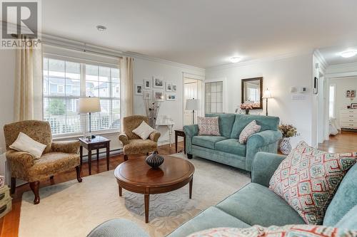 31 Hollyberry Drive, Paradise, NL - Indoor Photo Showing Living Room