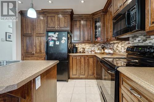 31 Hollyberry Drive, Paradise, NL - Indoor Photo Showing Kitchen