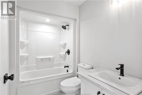 76 Adrienne Street, Dieppe, NB - Indoor Photo Showing Bathroom