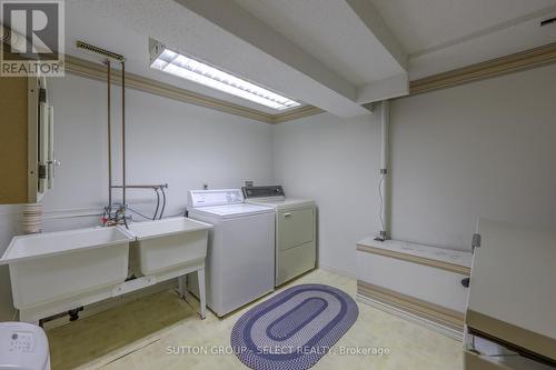 Laundry - 12 - 65 Fiddlers Green Road, London, ON - Indoor Photo Showing Laundry Room