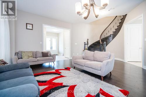 75 Muirfield Drive, Barrie (Ardagh), ON - Indoor Photo Showing Living Room