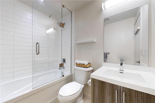 2093 Fairview Street|Unit #201, Burlington, ON - Indoor Photo Showing Bathroom