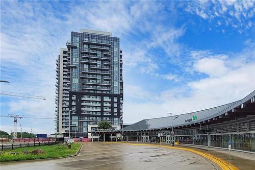 Direct fob access to Burlington GO - 2093 Fairview Street|Unit #201, Burlington, ON - Outdoor