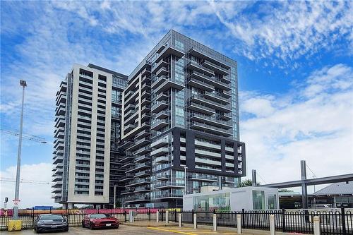 2093 Fairview Street|Unit #201, Burlington, ON - Outdoor With Facade