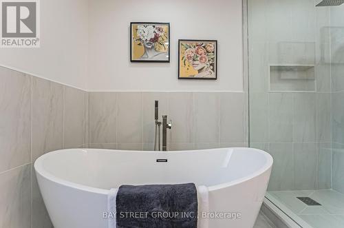 380 Drewry Avenue, Toronto (Newtonbrook West), ON - Indoor Photo Showing Bathroom