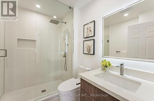 380 Drewry Avenue, Toronto (Newtonbrook West), ON - Indoor Photo Showing Bathroom