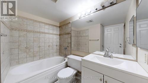 713 - 711 Bay Street, Toronto (Bay Street Corridor), ON - Indoor Photo Showing Bathroom