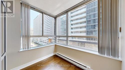 713 - 711 Bay Street, Toronto (Bay Street Corridor), ON - Indoor Photo Showing Other Room