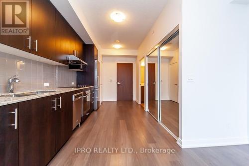 3101 - 255 Village Green Square, Toronto (Agincourt South-Malvern West), ON - Indoor Photo Showing Kitchen