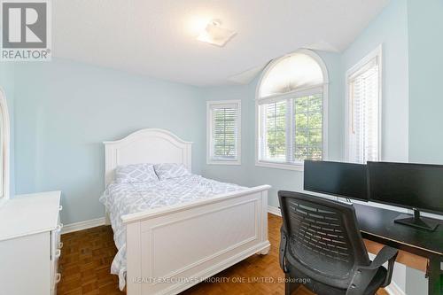 223 Caproni Drive, Vaughan, ON - Indoor Photo Showing Bedroom