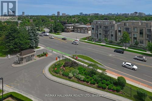 706 - 7420 Bathurst Street, Vaughan, ON - Outdoor With View