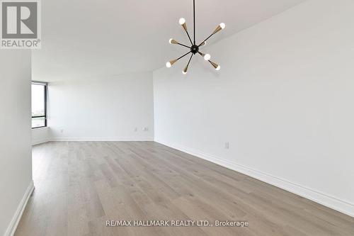 706 - 7420 Bathurst Street, Vaughan, ON - Indoor Photo Showing Other Room