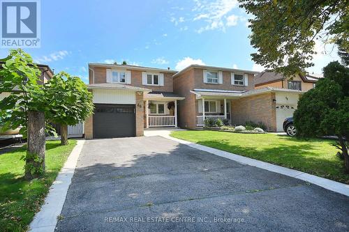 46 Berkshire Square, Brampton, ON - Outdoor With Facade