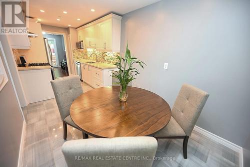 46 Berkshire Square, Brampton, ON - Indoor Photo Showing Dining Room