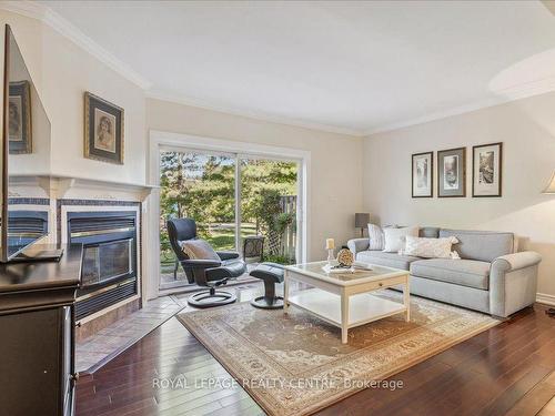 78-2205 South Millway, Mississauga, ON - Indoor Photo Showing Living Room With Fireplace