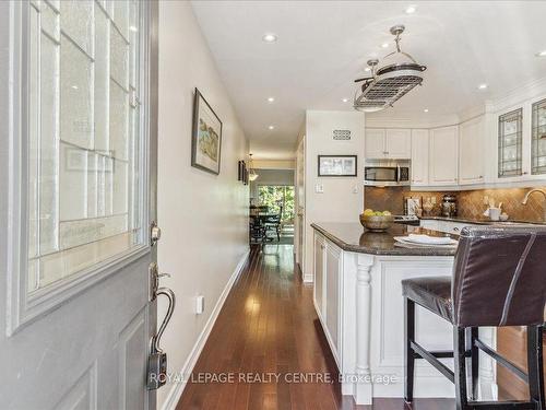 78-2205 South Millway, Mississauga, ON - Indoor Photo Showing Kitchen With Upgraded Kitchen