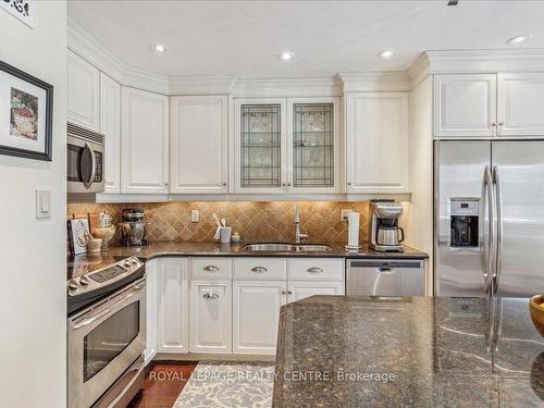 78-2205 South Millway, Mississauga, ON - Indoor Photo Showing Kitchen With Stainless Steel Kitchen With Double Sink