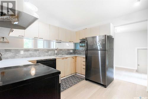 223 Nicoll Avenue, Regina Beach, SK - Indoor Photo Showing Kitchen