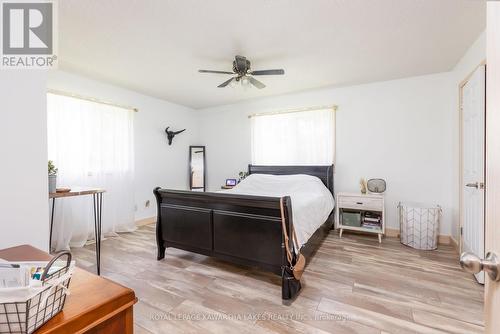 150 Wrenhaven Road, Kawartha Lakes, ON - Indoor Photo Showing Bedroom