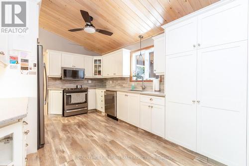 150 Wrenhaven Road, Kawartha Lakes, ON - Indoor Photo Showing Kitchen