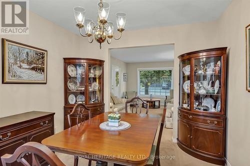 17 Cedar Court, Kawartha Lakes (Lindsay), ON - Indoor Photo Showing Dining Room