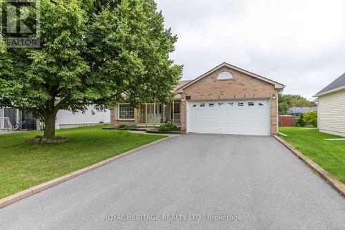 17 Cedar Court, Kawartha Lakes (Lindsay), ON - Outdoor