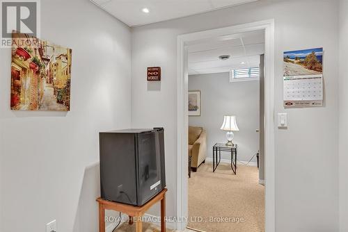 17 Cedar Court, Kawartha Lakes (Lindsay), ON - Indoor Photo Showing Other Room