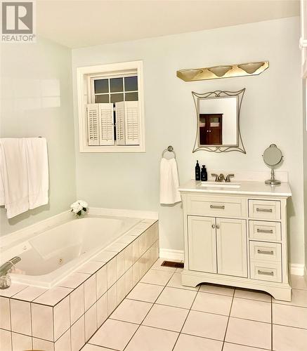 10 Sandy Street, Clarenville, NL - Indoor Photo Showing Bathroom