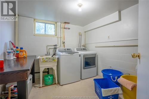 28 Jasper Avenue, Chatham, ON - Indoor Photo Showing Laundry Room