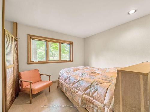 4894 Mapleview Cres, Port Colborne, ON - Indoor Photo Showing Bedroom