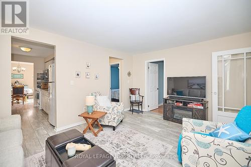 181 Idylewylde Street, Fort Erie, ON - Indoor Photo Showing Living Room