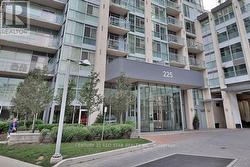 1908 - 225 WEBB DRIVE  Mississauga (City Centre), ON L5B 3Y5