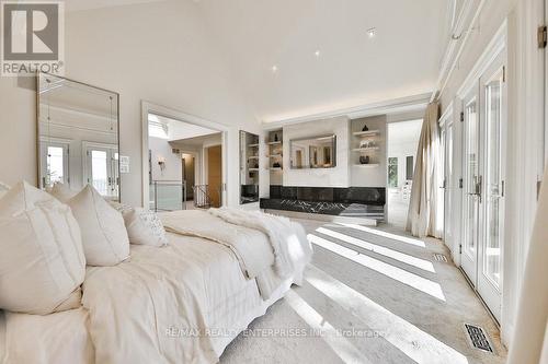 854 Longfellow Avenue, Mississauga, ON - Indoor Photo Showing Bedroom