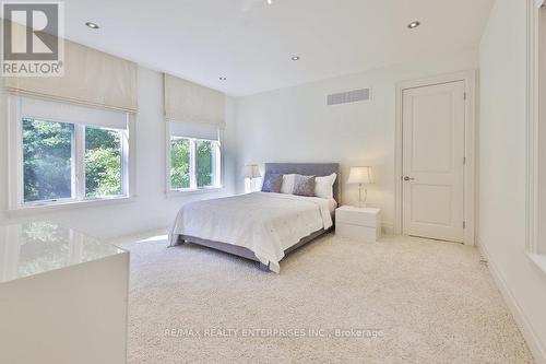 854 Longfellow Avenue, Mississauga, ON - Indoor Photo Showing Bedroom